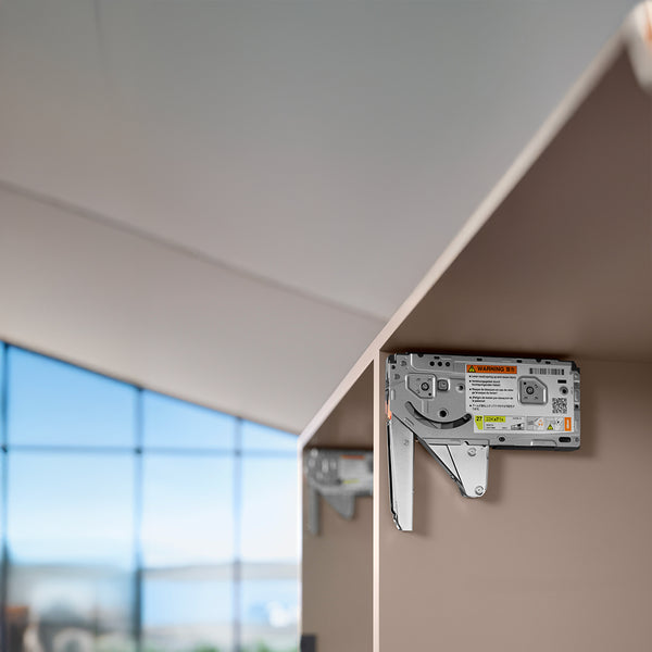 AVENTOS HK top