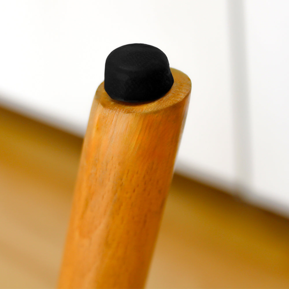 Resbalón de plástico con clavo